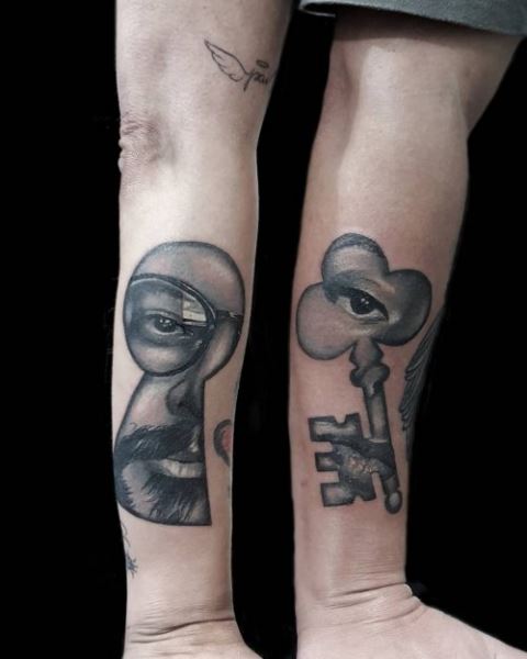 Креативные парные татуировки для тех, кто всему миру хочет заявить о своих отношениях (20 фото)