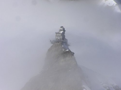 Обсерватория Сфинкс - наука на вершине мира (10 фото)